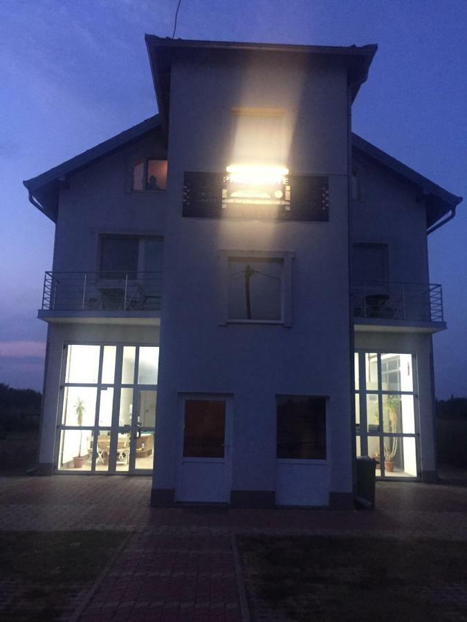 Sobe Matea - prenoćište Hotel Vinkovci Exterior foto